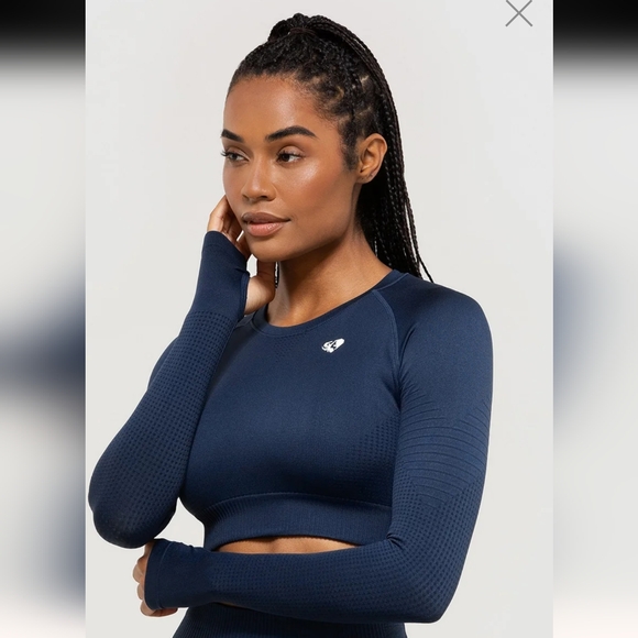 Womens Best Long Sleeve Crop Top & Cycling Shorts Size Small - Picture 2 of 13